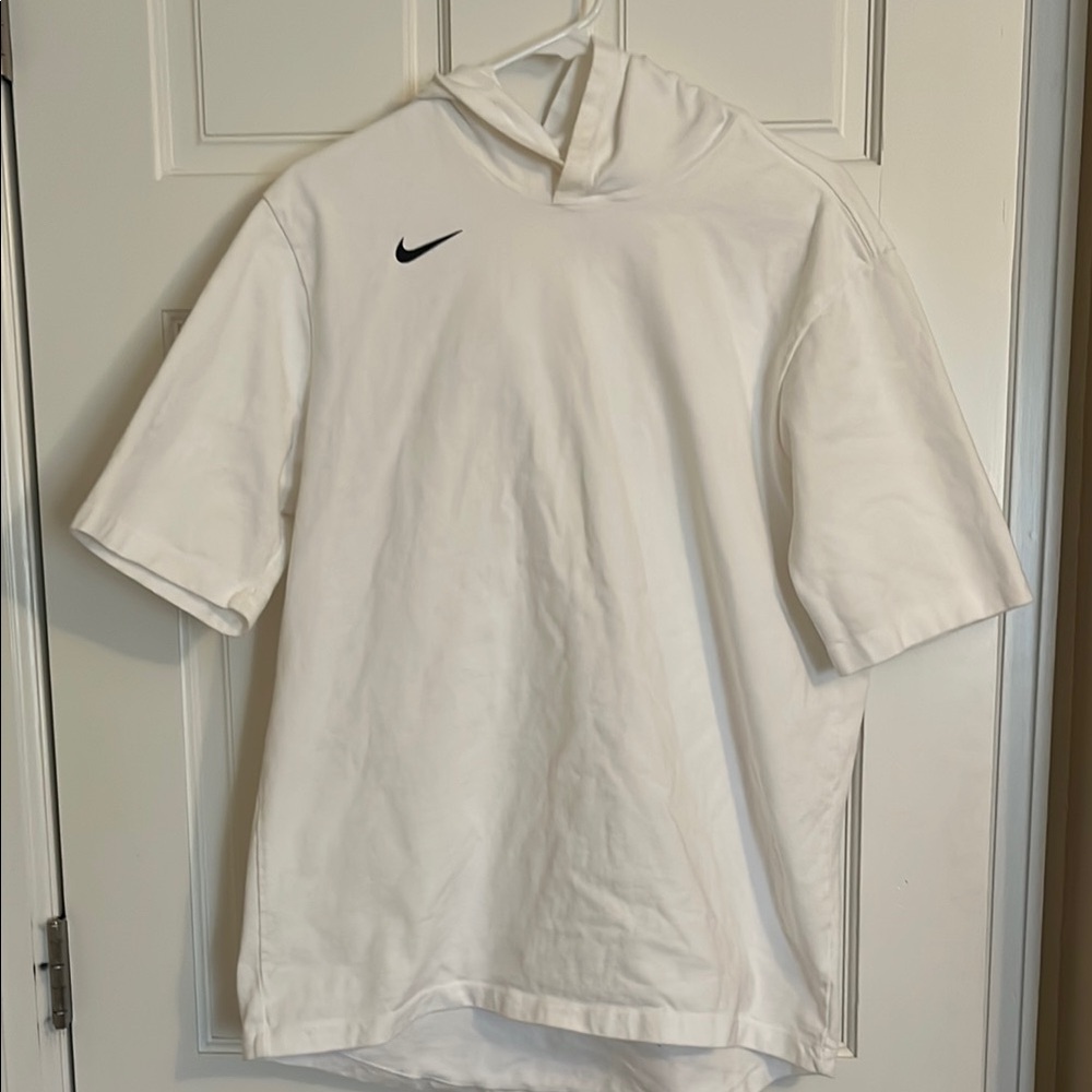 Nike Women’s oversized short sleeve hoodie, L